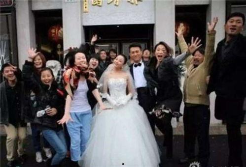 靳东的老婆李佳照片,优雅气质，美丽动人